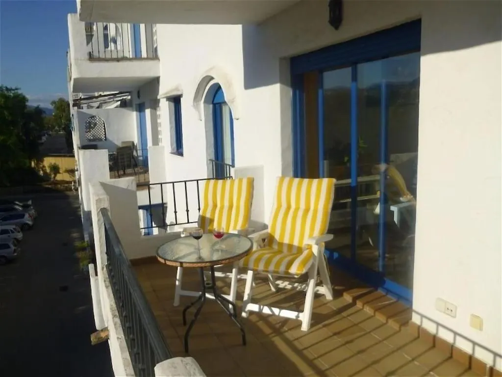 Mikonos Playa: Beachfront Retreat with Marina Access Apartment Castillo de Sabinillas Spain
